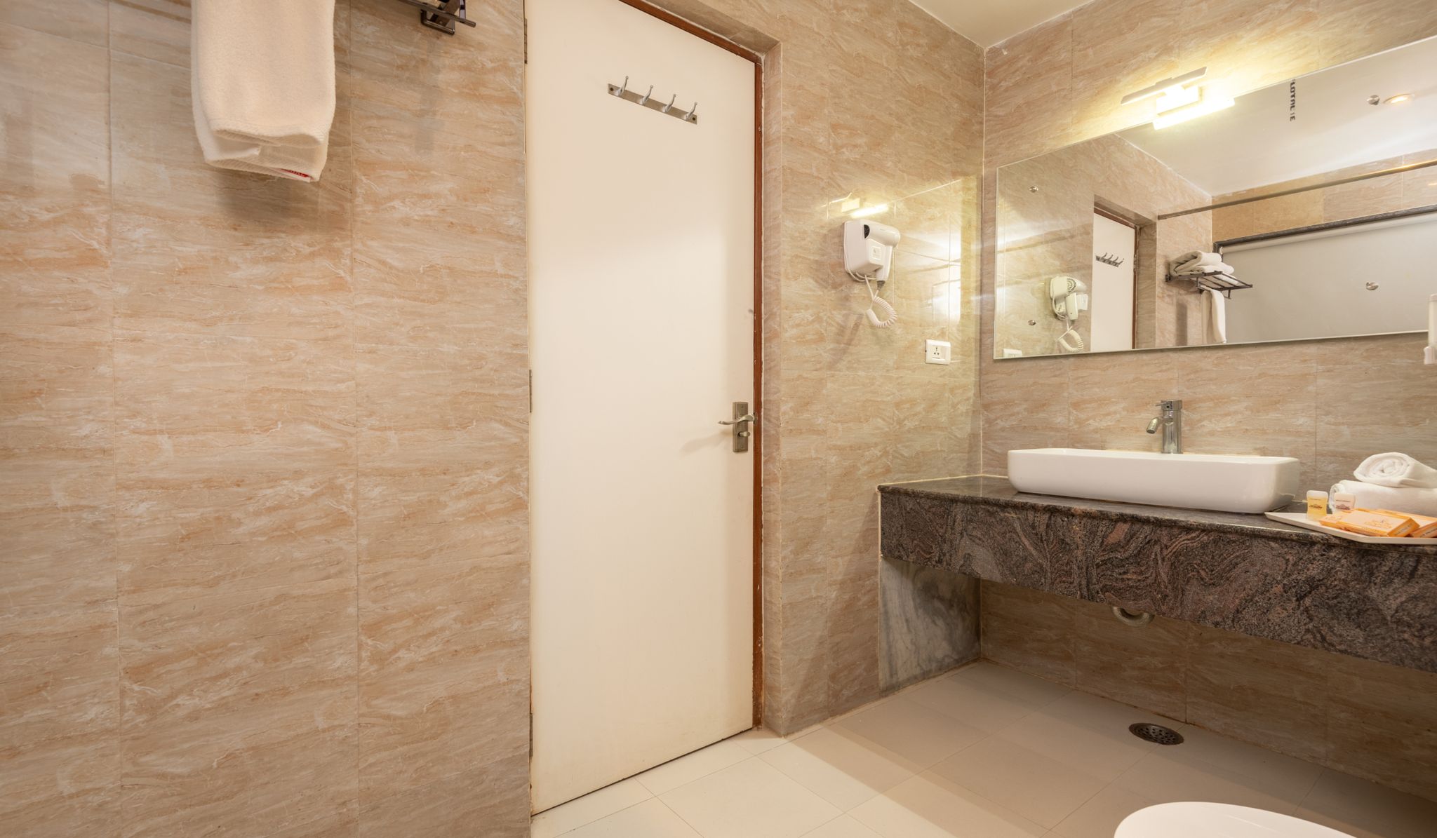 Hotel Kaushal International Executive Deluxe Room 5