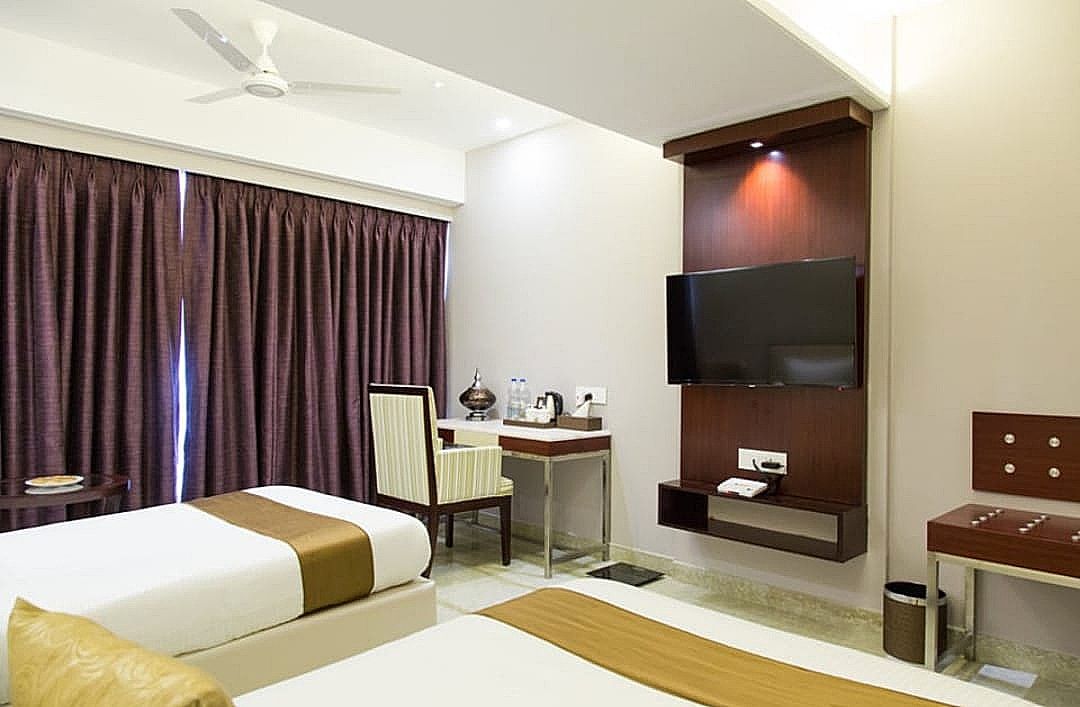 Zip By Spree Hotels Orient Standard Room 6