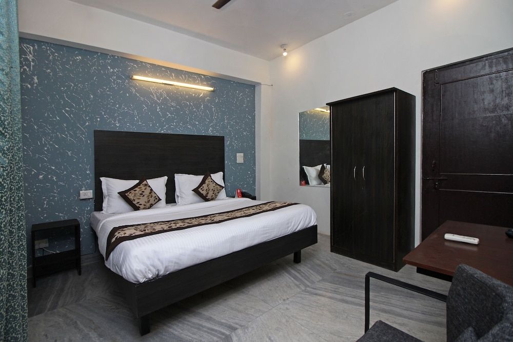 OYO 9025 Viditva 1 Double or Twin Room 3