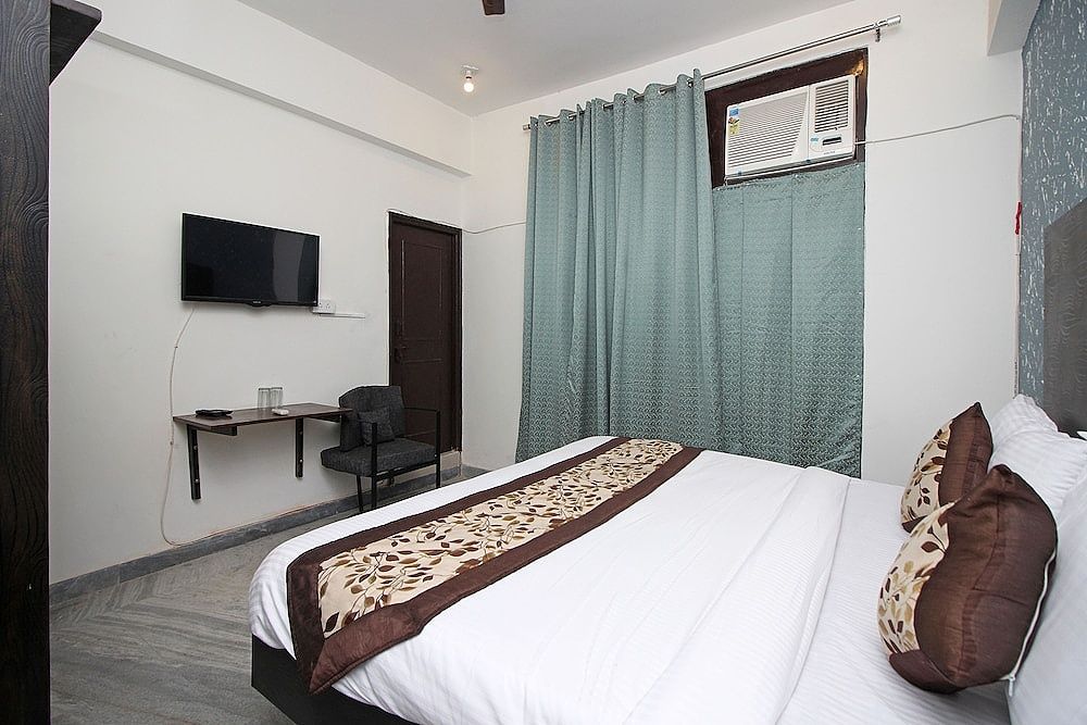 undefined OYO 9025 Viditva 1 4