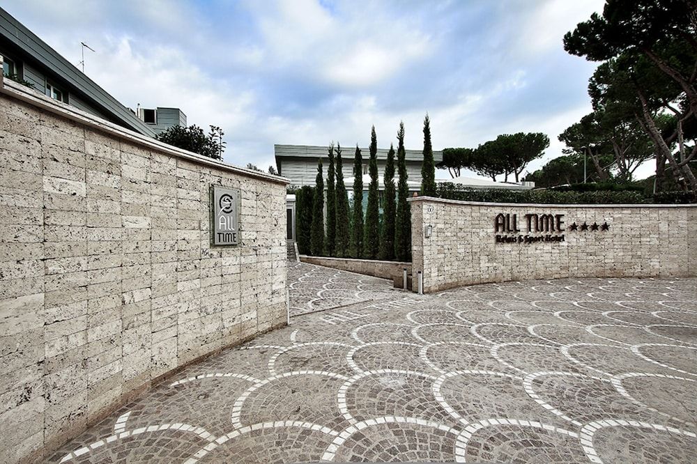 undefined Hotel All Time Relais & Sport 10