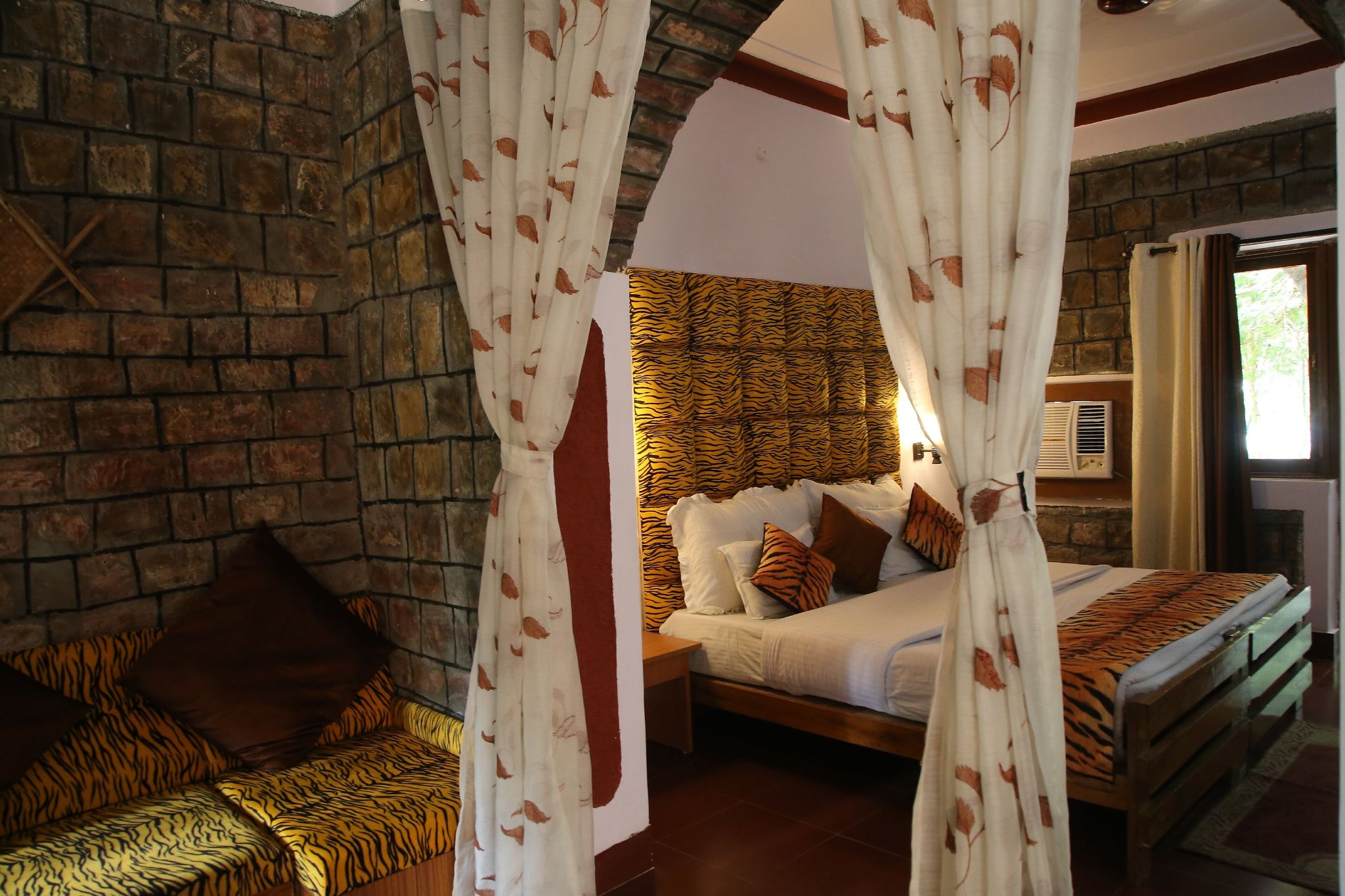 MOGLI JUNGLE RESORT BANDHAVGARH AC Room 2