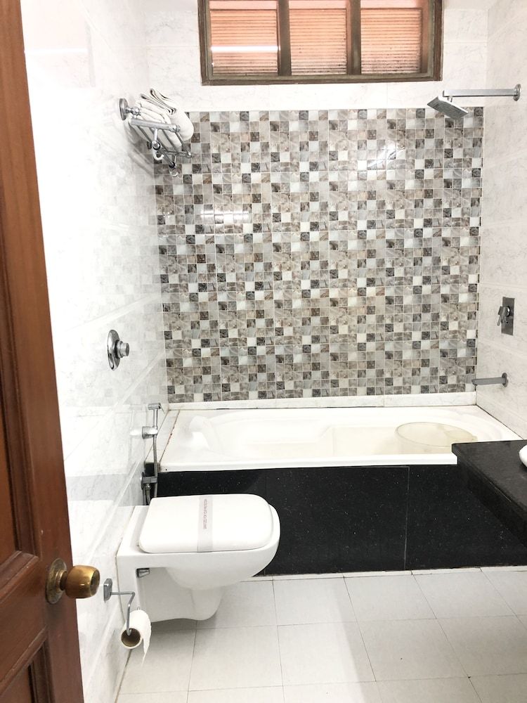 Golden Huts Resorts Superior Room, 1 Bedroom 7