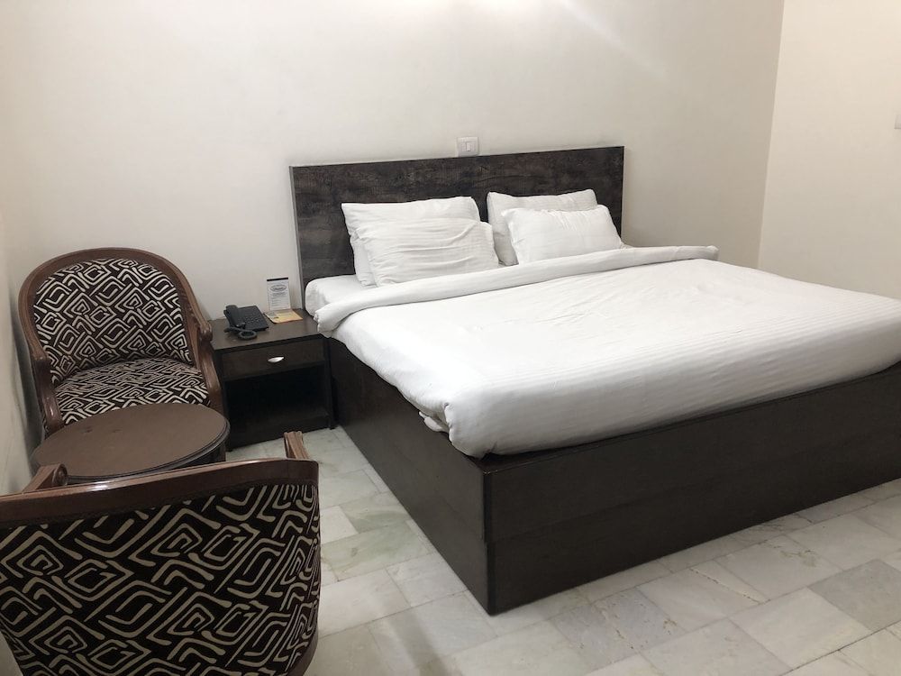 Golden Huts Resorts Superior Room, 1 Bedroom 8