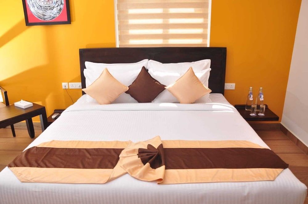 Deluxe Double Room, 1 King Bed, Valley View