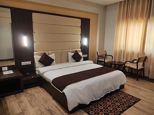 Hotel Lavanya Palace Executive AC Room 4