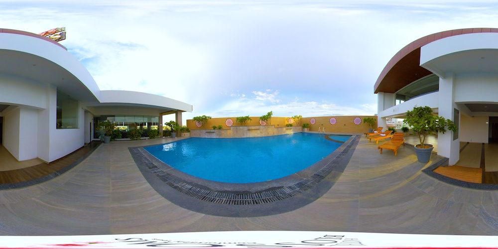 undefined Hotel Blossoms 5