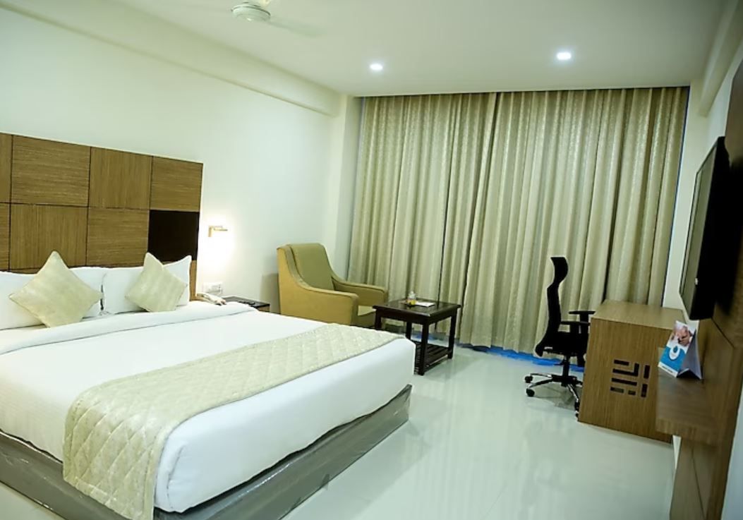 undefined Hotel Blossoms 8