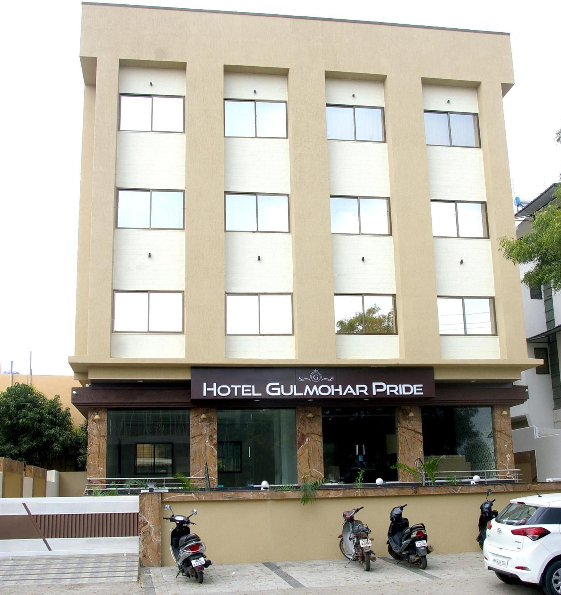 HOTEL GULMOHAR PRIDE