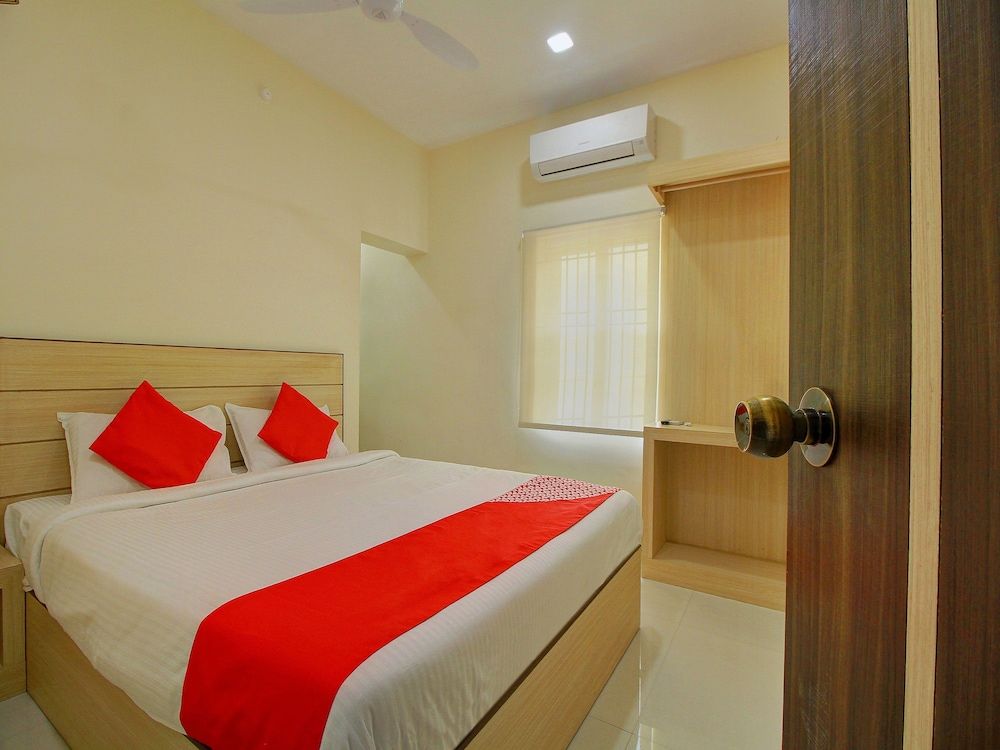 OYO 17355 Shri Sai Homestay Standard Room 7