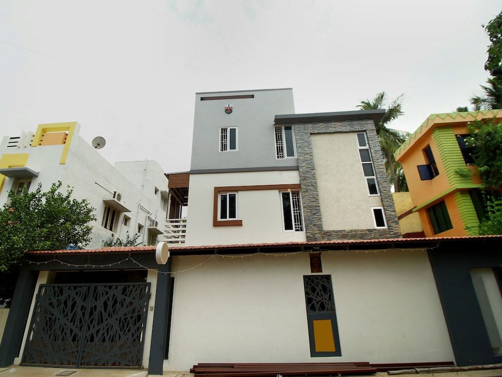 undefined OYO 17355 Shri Sai Homestay 3