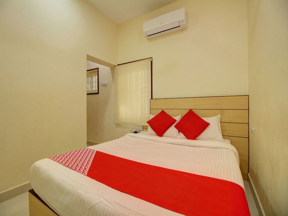 OYO 17355 Shri Sai Homestay Standard Room 14