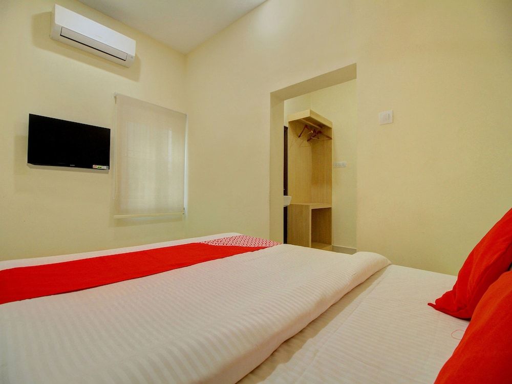 OYO 17355 Shri Sai Homestay Standard Room 4
