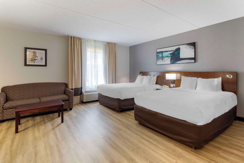 Suite, Multiple Beds, Accessible, Non Smoking