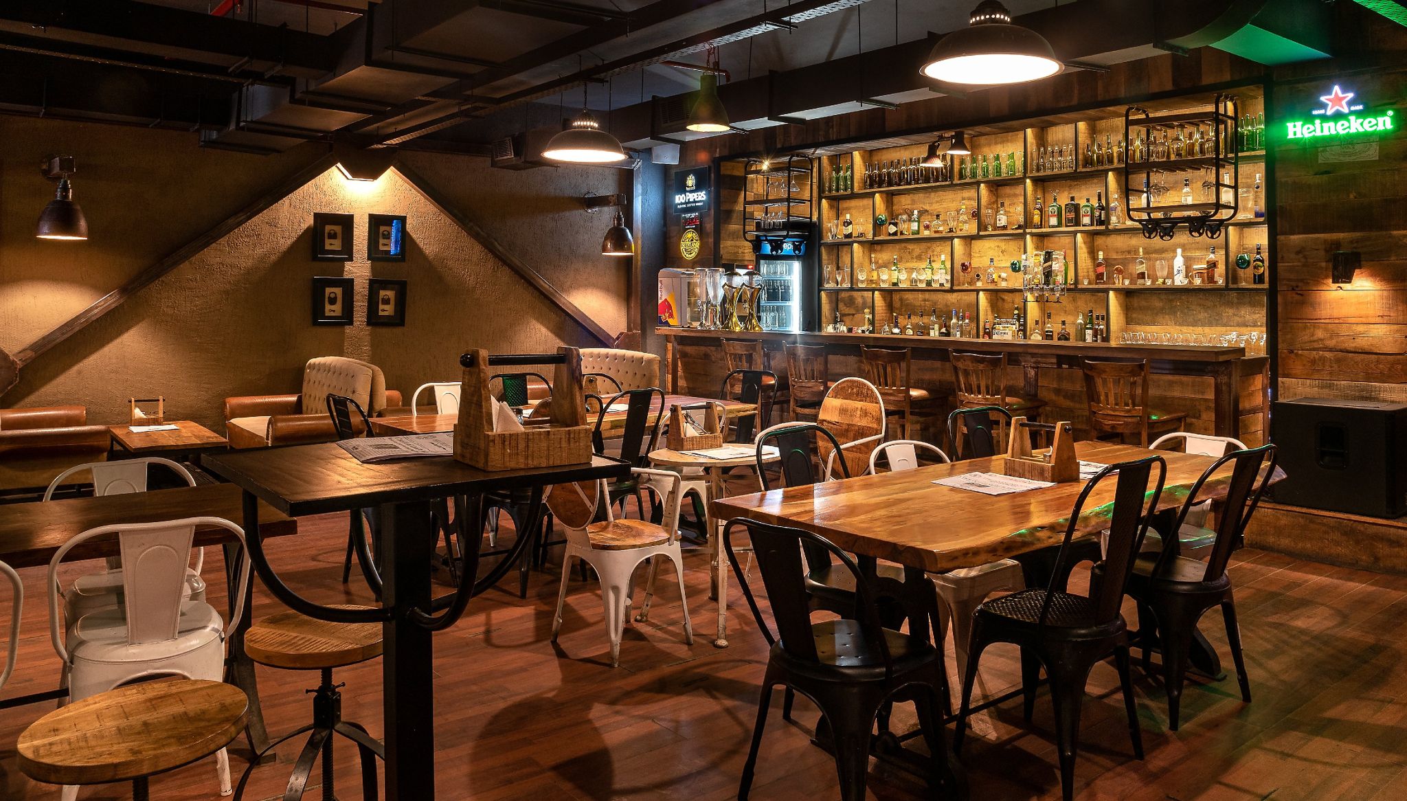 Food & Dining