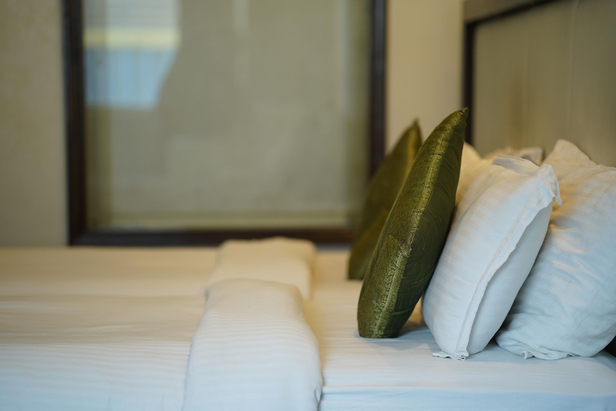 Parkk Boutique by HST Hotels Deluxe Room (King or Twin Bed) 6