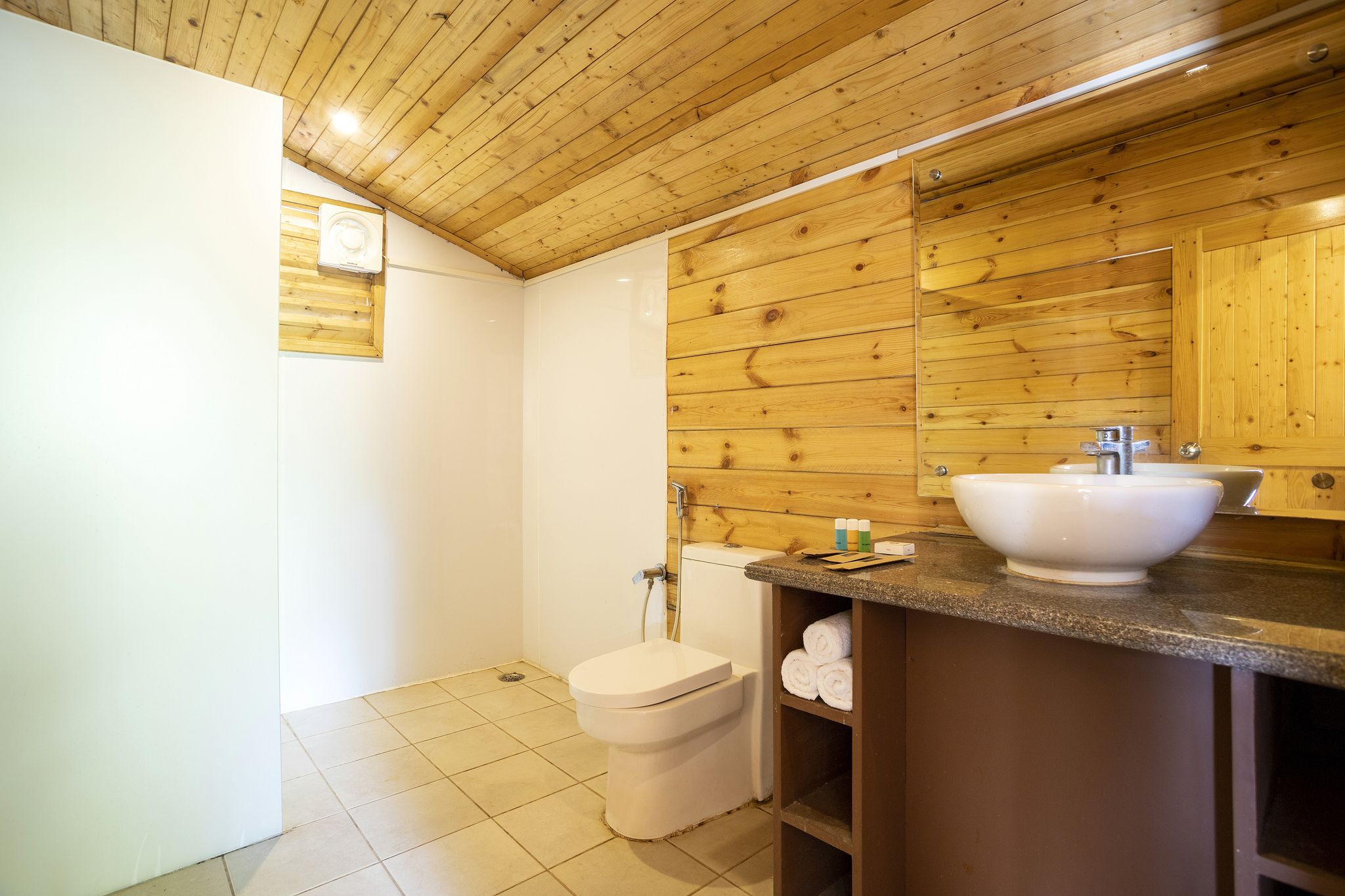 Premium Riverview with Balcony - Inactive