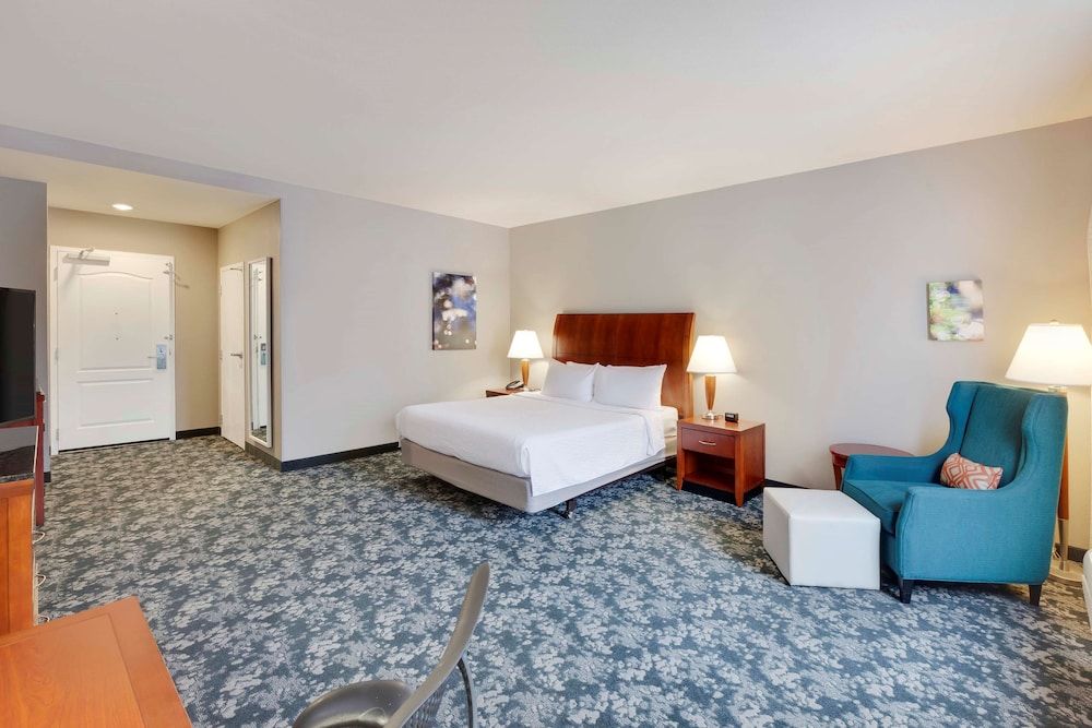 Hilton Garden Inn Austin North Room, 1 King Bed, Accessible, Bathtub (Hearing & Mobility)