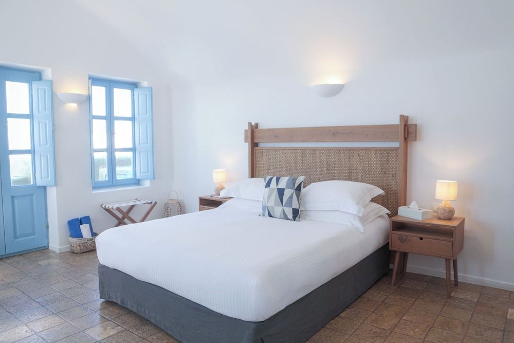 undefined Pantelia Suites 7