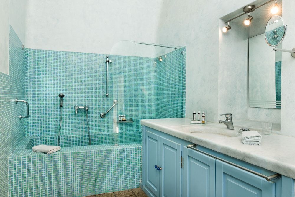 Pantelia Suites Junior Suite (Caldera View) 6