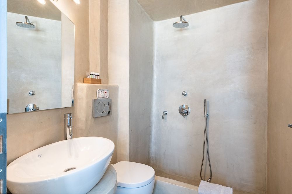 Pantelia Suites Double Room (Caldera View) 7