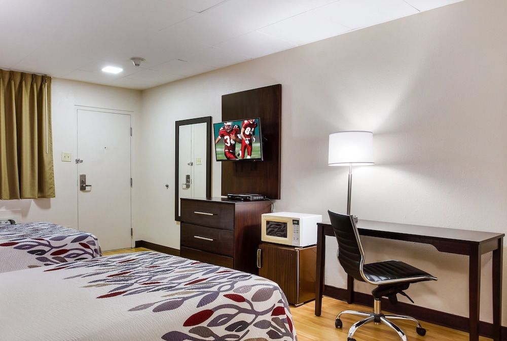 Deluxe Room, 2 Queen Beds, Non Smoking, Kitchenette
