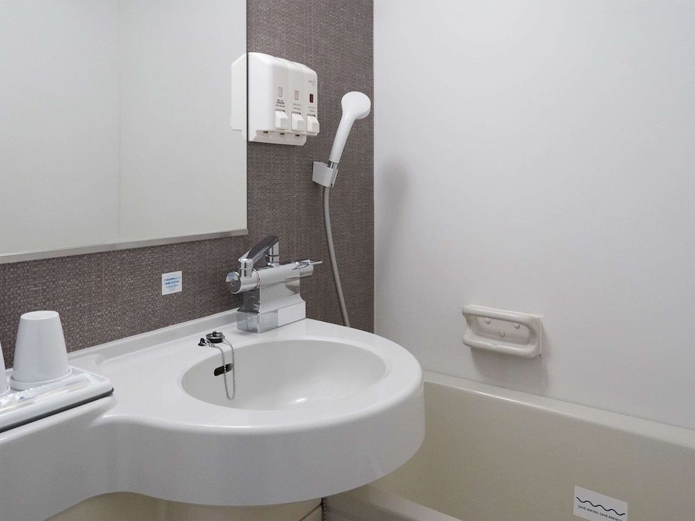 undefined Comfort Hotel Tokyo Higashi Nihombashi 5