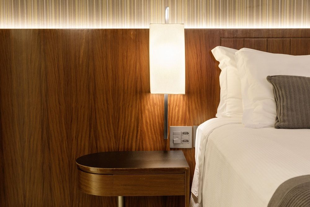 Promenade Palladium Leblon QUARTO LUXO CASAL VISTA INTERNA 3