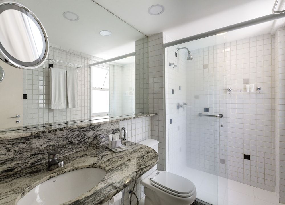 Promenade Palladium Leblon QUARTO LUXO CASAL VISTA INTERNA 9