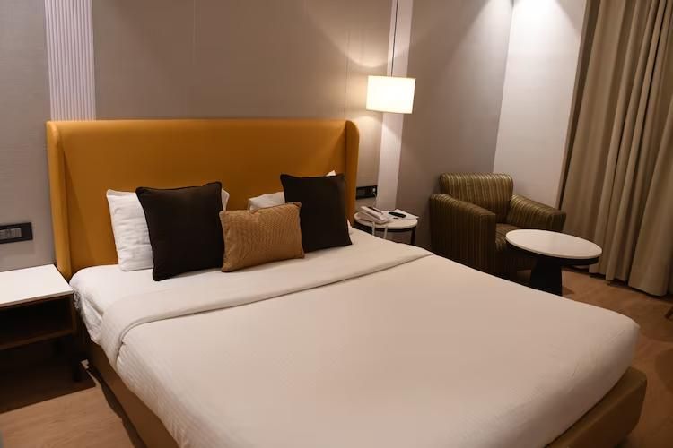 Hotel Hindusthan International Bhubaneswar Deluxe AC 4