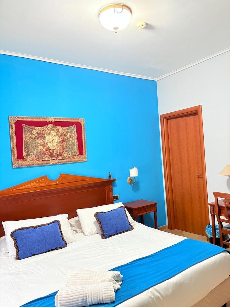 Hotel D'Angelo Palace Superior Double or Twin Room 6