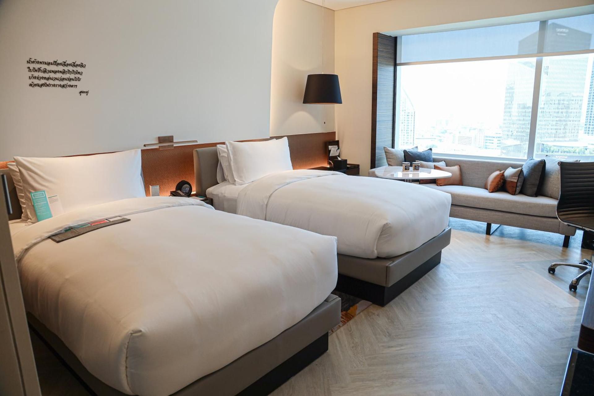 Executive, Club Lounge Access, Executive Guest Room, 2 Twin, City View, High Floor