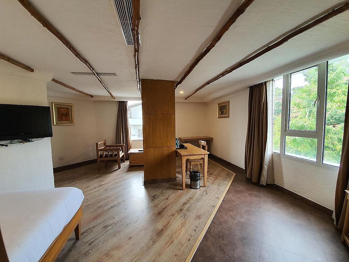 Shravanthi Sarovar Portico Club Double Bed Room