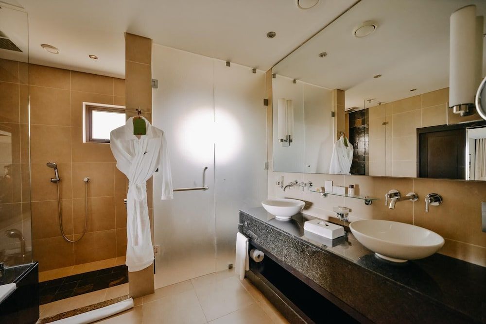 Suite, 2 Bedrooms, Golf View (Prestige)