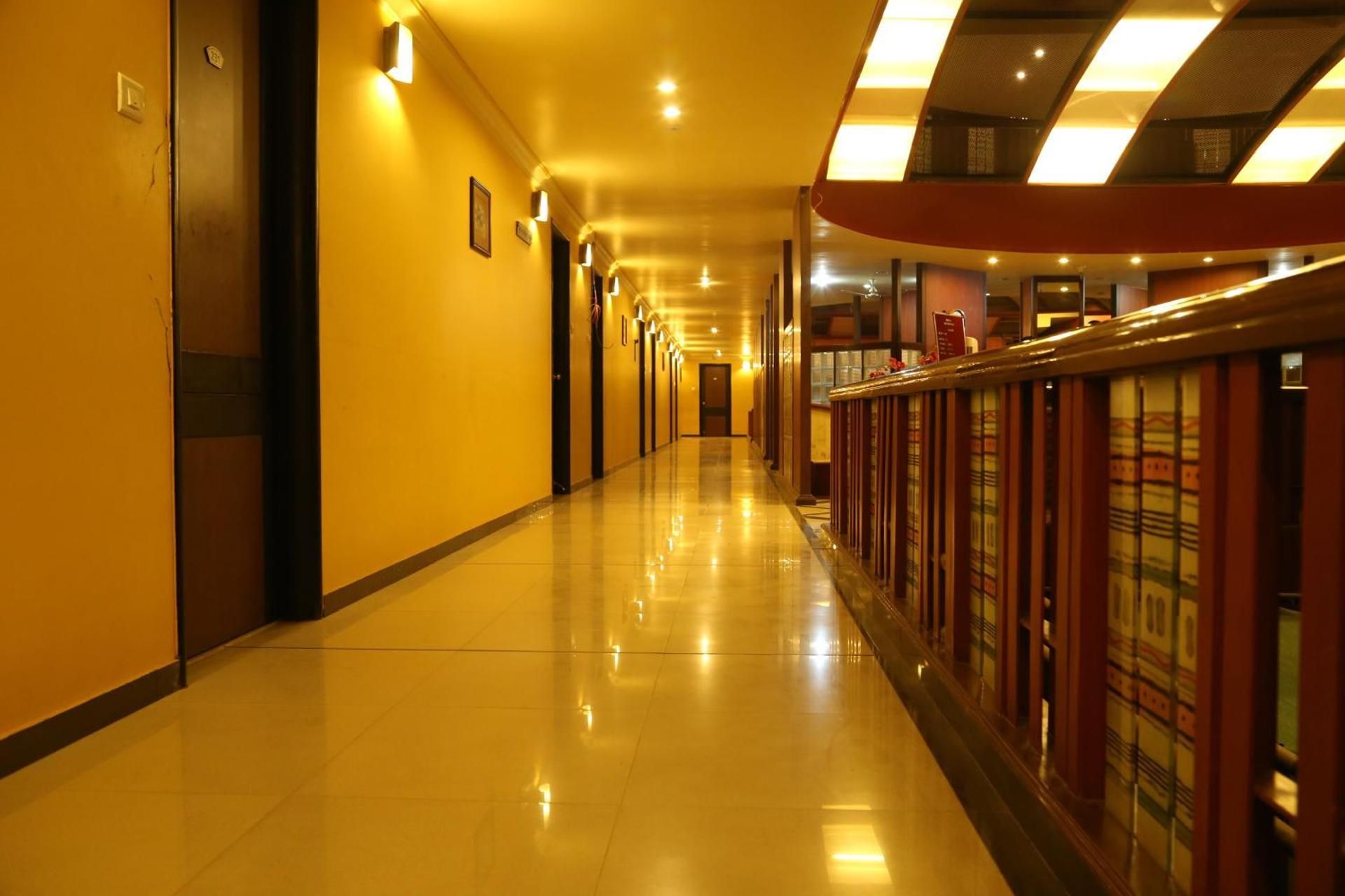 undefined Hotel Metropolis 4