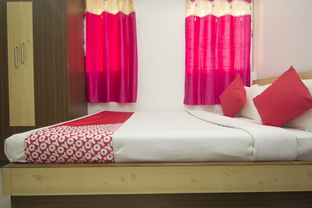 OYO 27907 Greater Kailash The Palace Double or Twin Room 13