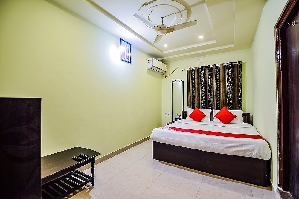 undefined OYO 36444 Hotel Prabhave & Dining Hall 10