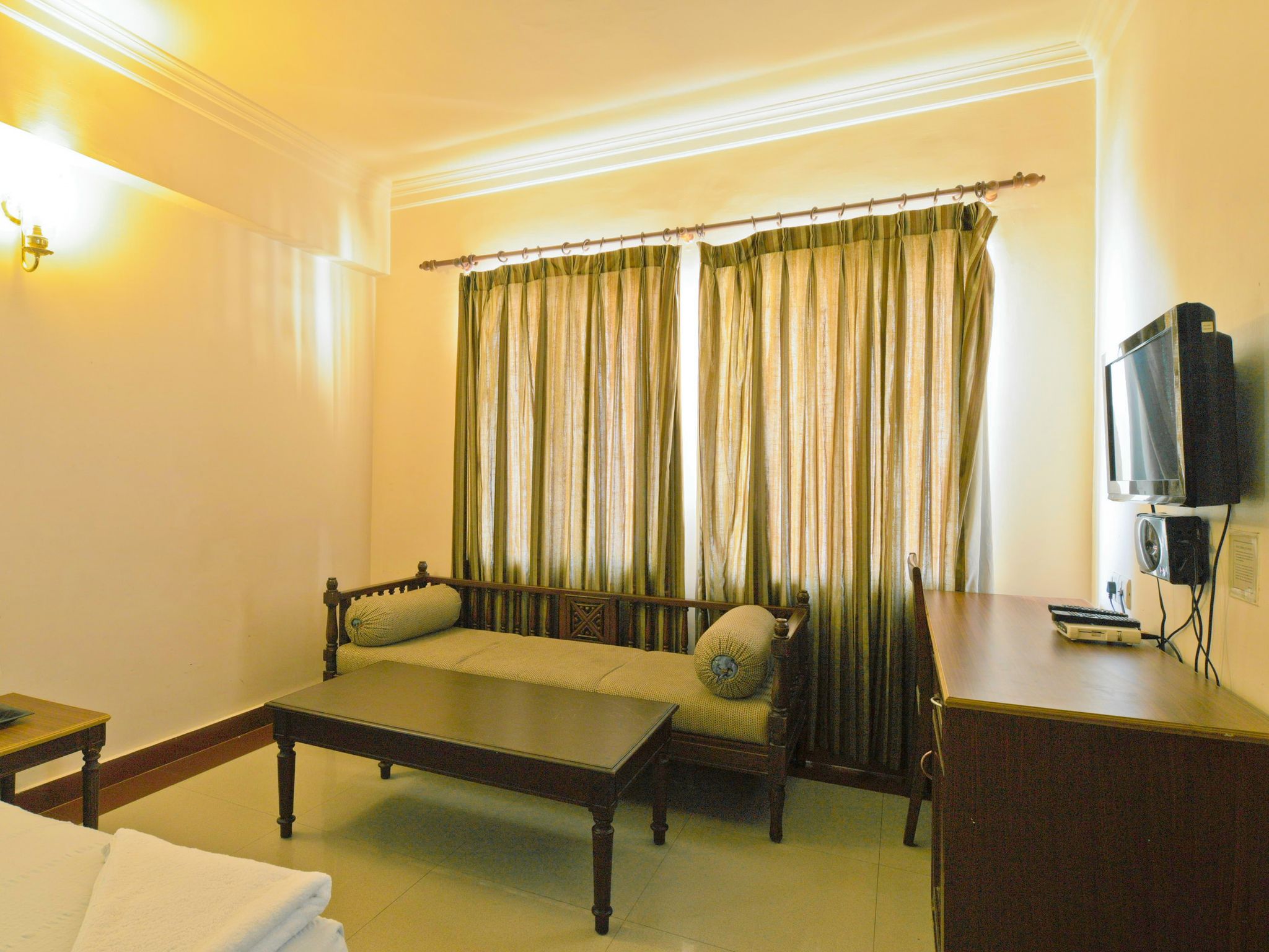 Sealord Hotel Deluxe Room 28