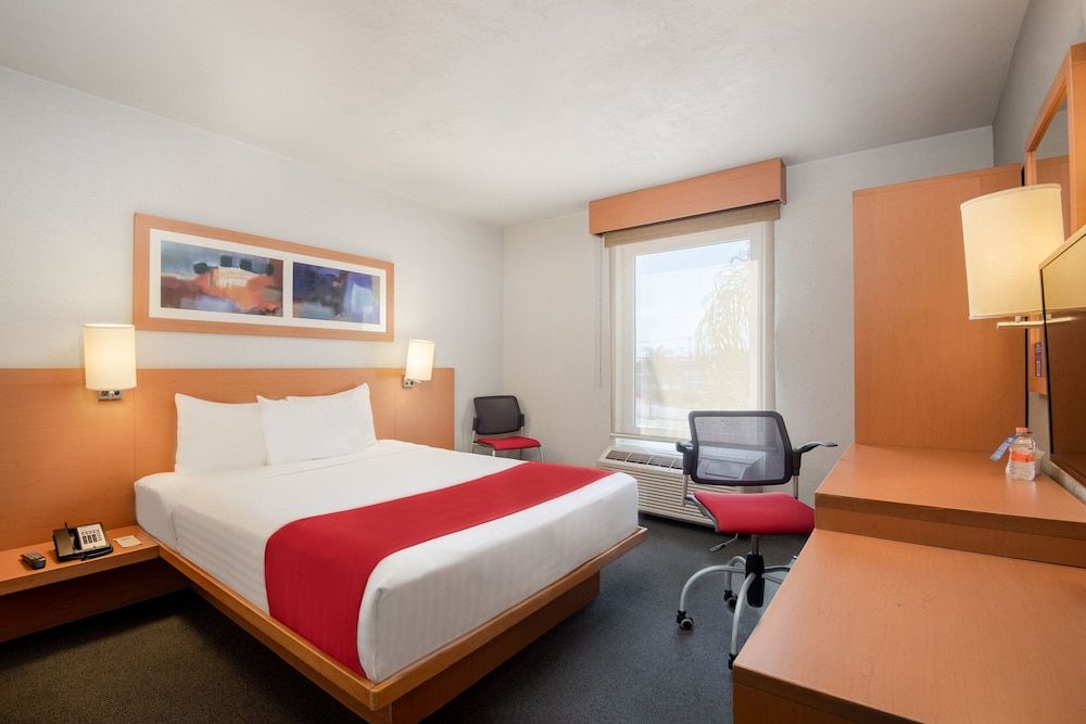 City Express by Marriott Tepotzotlan Room, 1 Queen Bed, Non Smoking