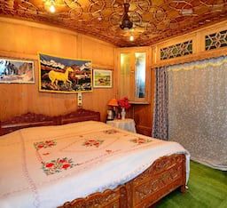 undefined Umbrella House Boat 6