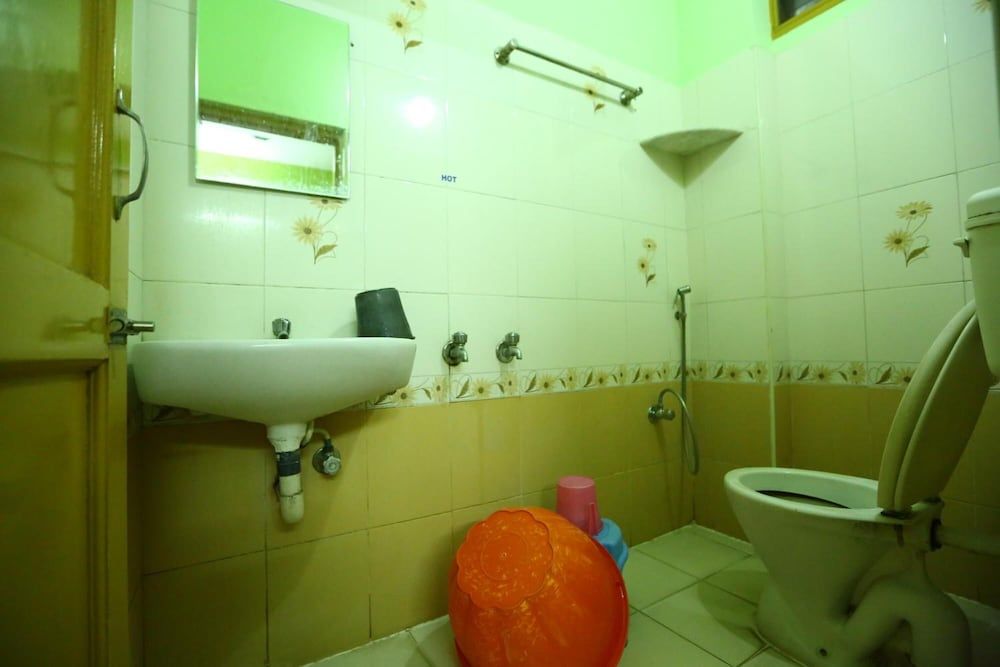 Abirami Residency Deluxe Non AC 2