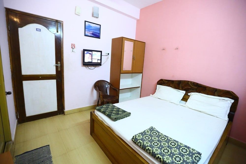 Abirami Residency Deluxe Non AC