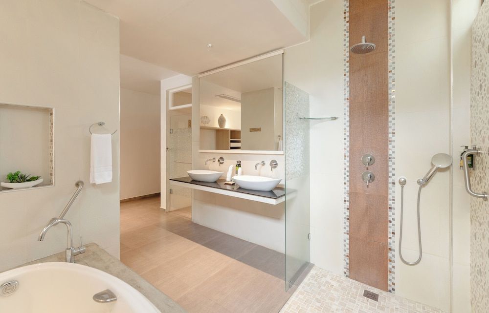 Le Duc de Praslin Superior Room 10