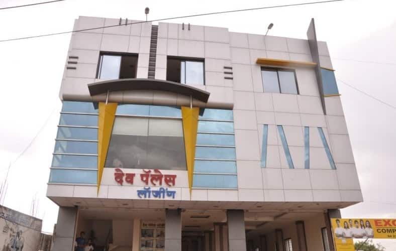 Hotel Dev Palace Lodging 