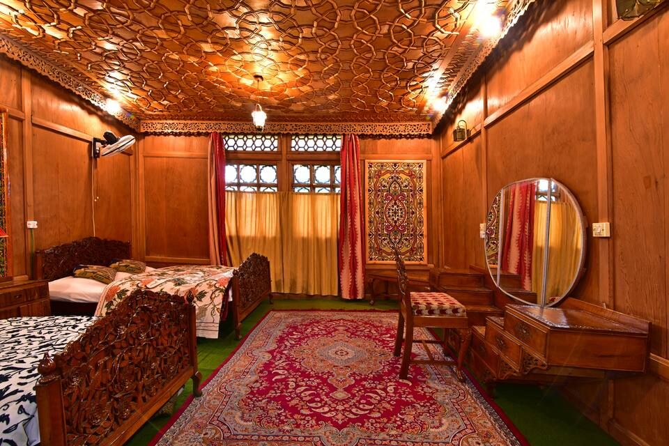 undefined Houseboat Inshallah 7