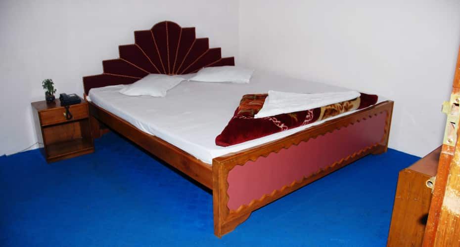 undefined Hotel Queens Regency 4