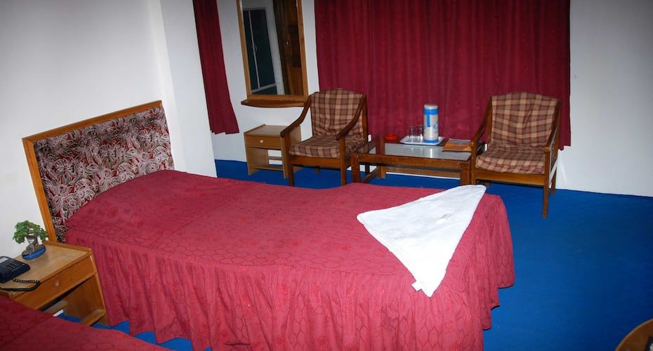 undefined Hotel Queens Regency 3