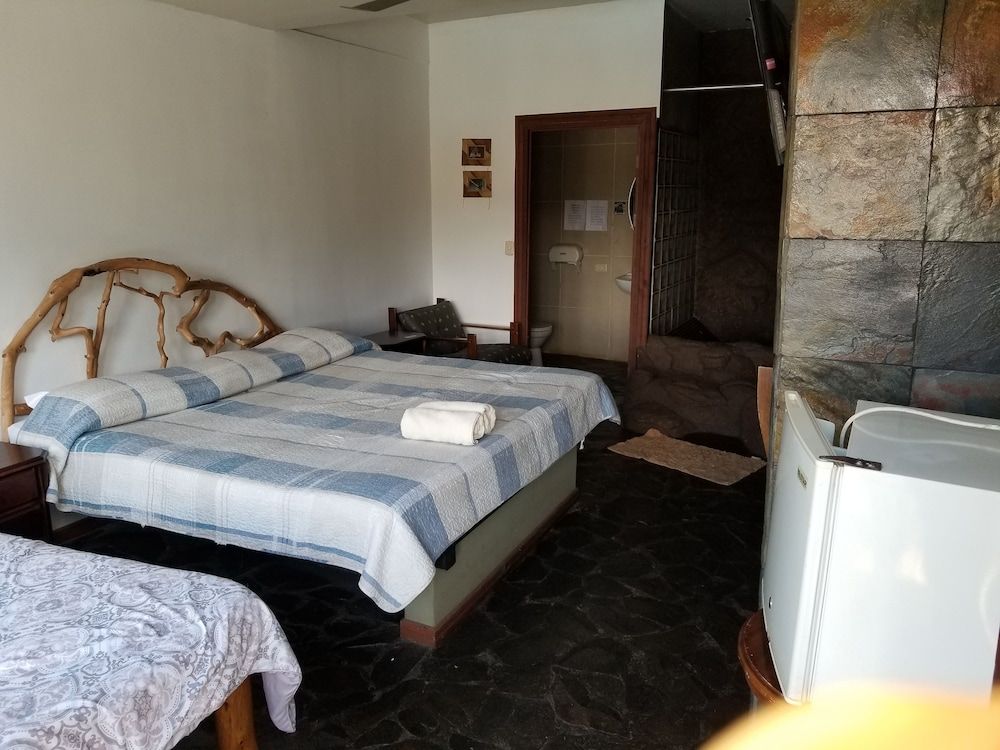Family Studio Suite, 1 Bedroom, Poolside