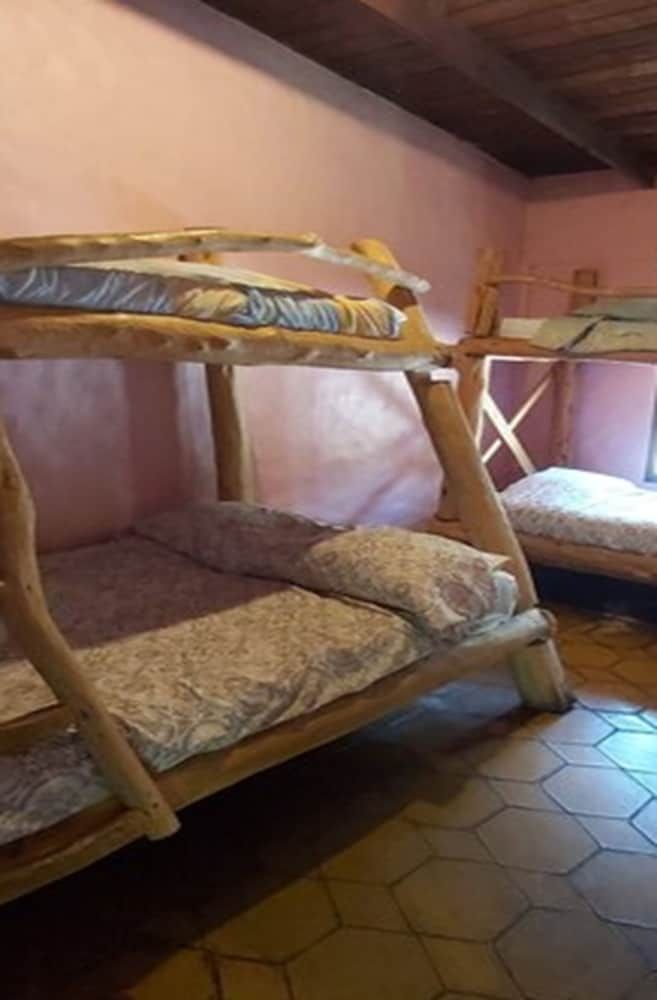 Hotel Monte Campana Heredia Family House, 2 Bedrooms, Kitchen, City View 2