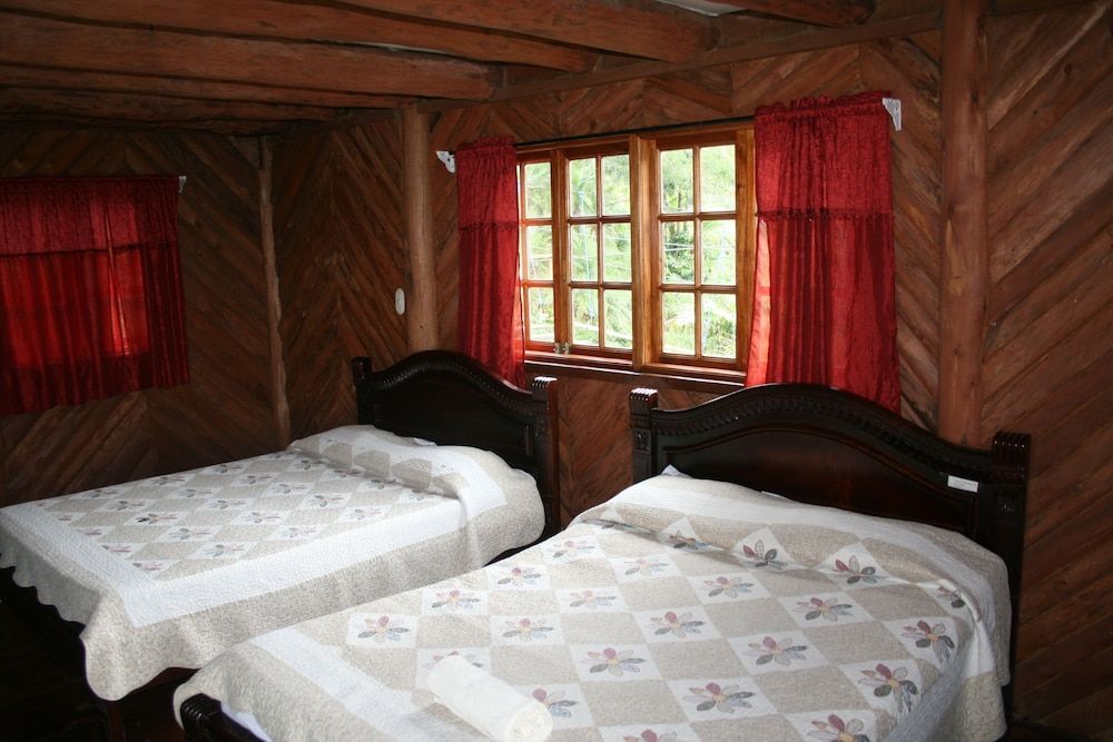 Panoramic Tree House, 2 Double Beds, Balcony, City View
